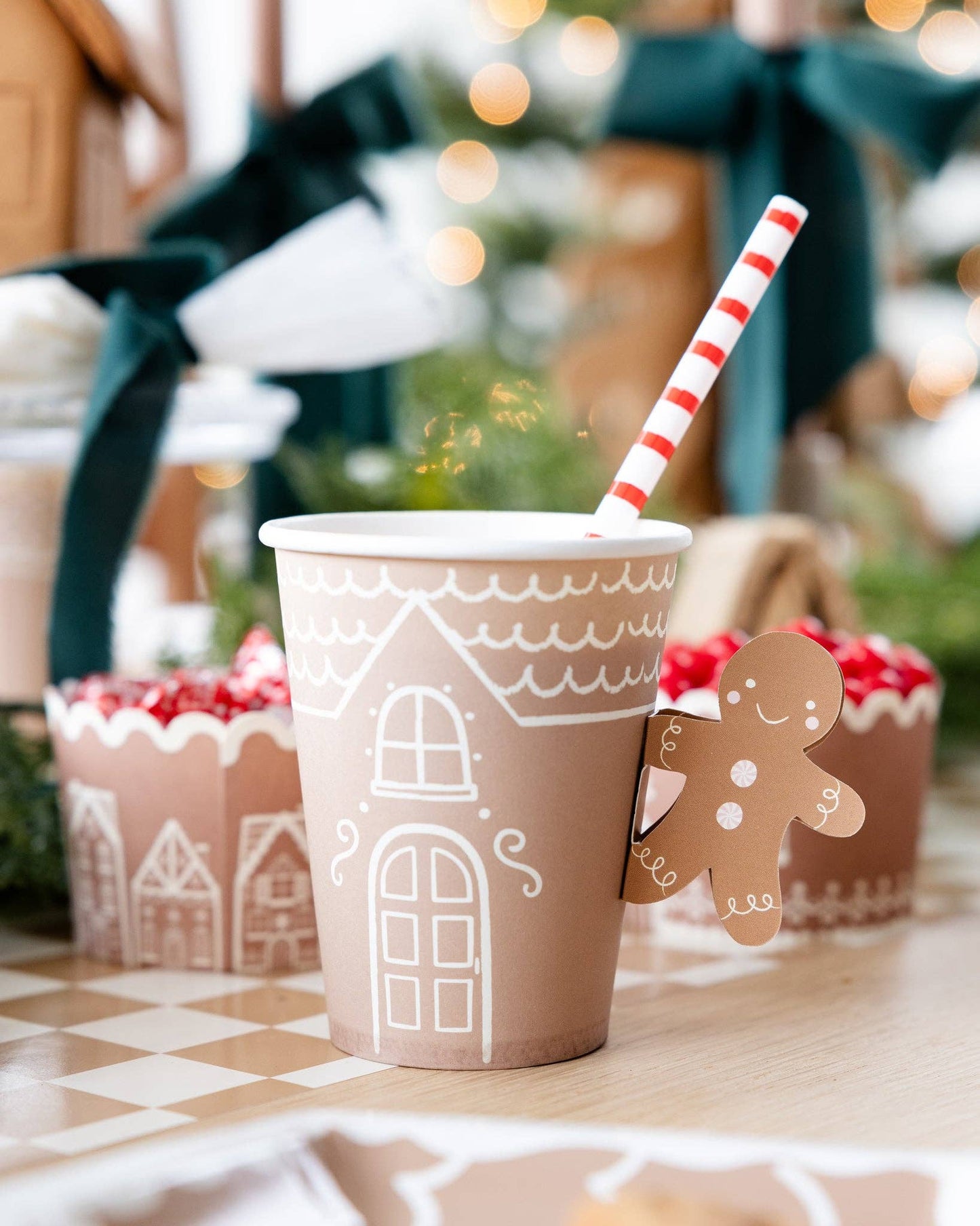 Gingerbread Handled Paper Cup - 8 pk