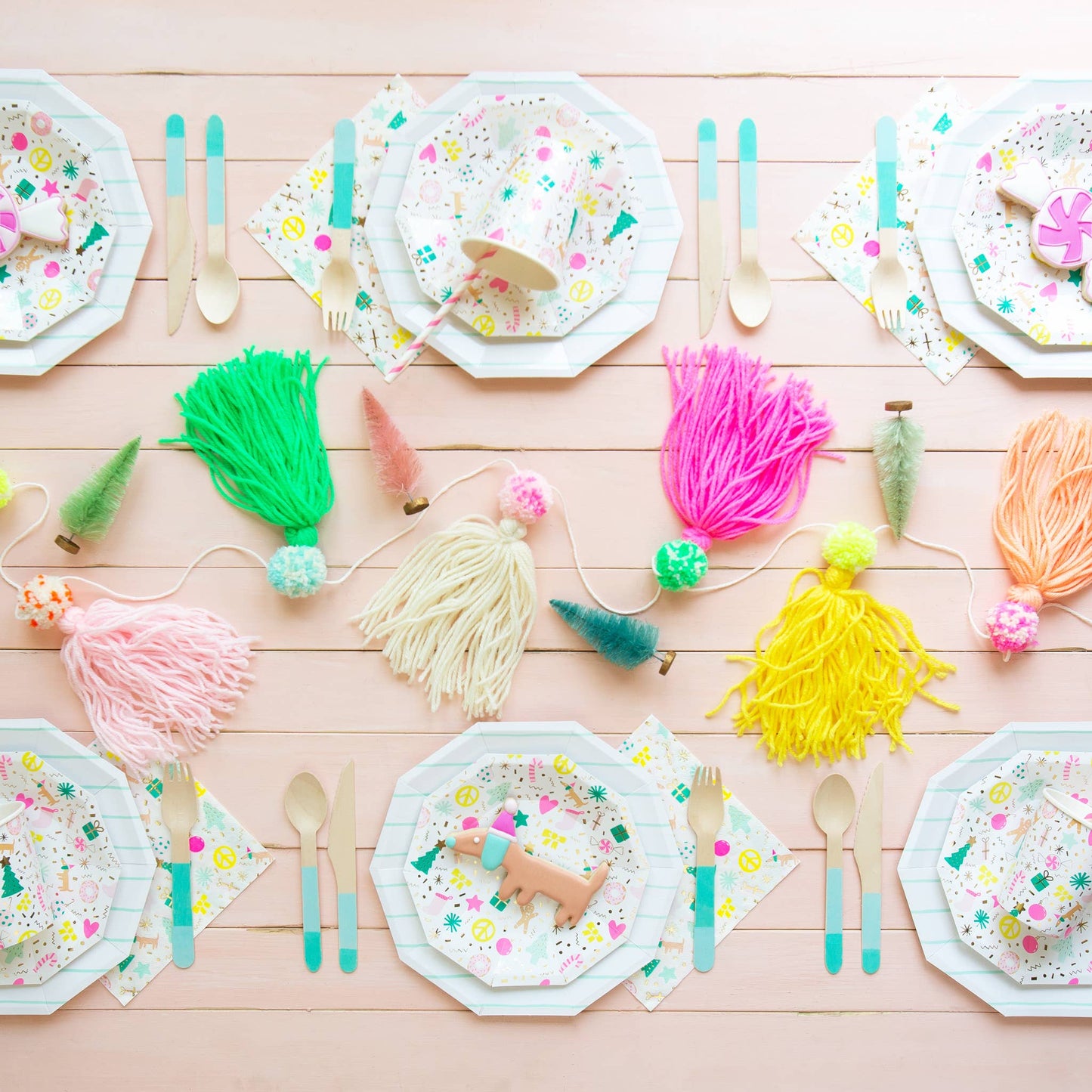 Merry + Bright Small Plates - 8 Pk.