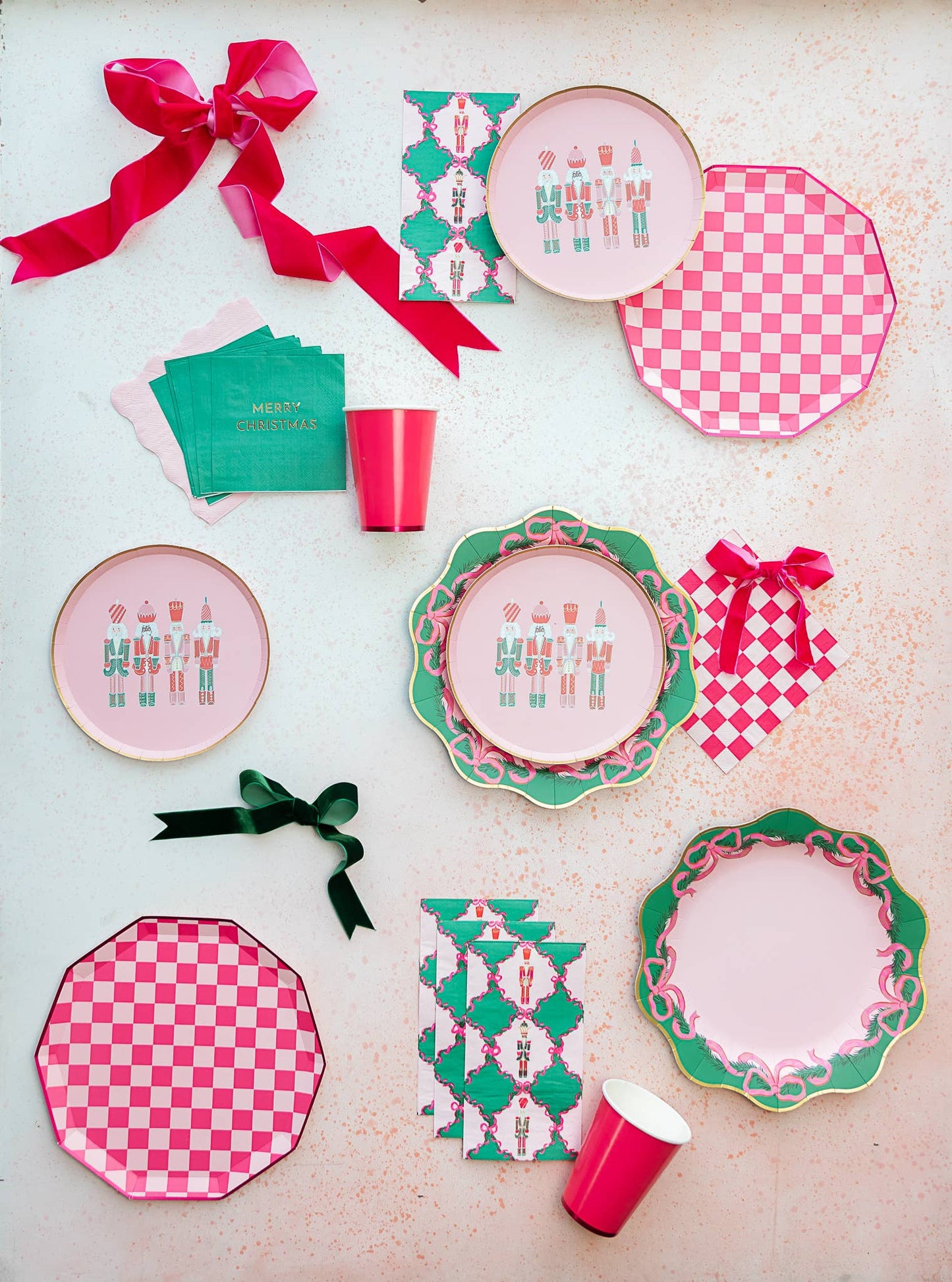 HAUTE PINK SIGNATURE CUP - 8 pk