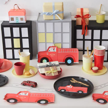 Fire Truck plate - 8 pk