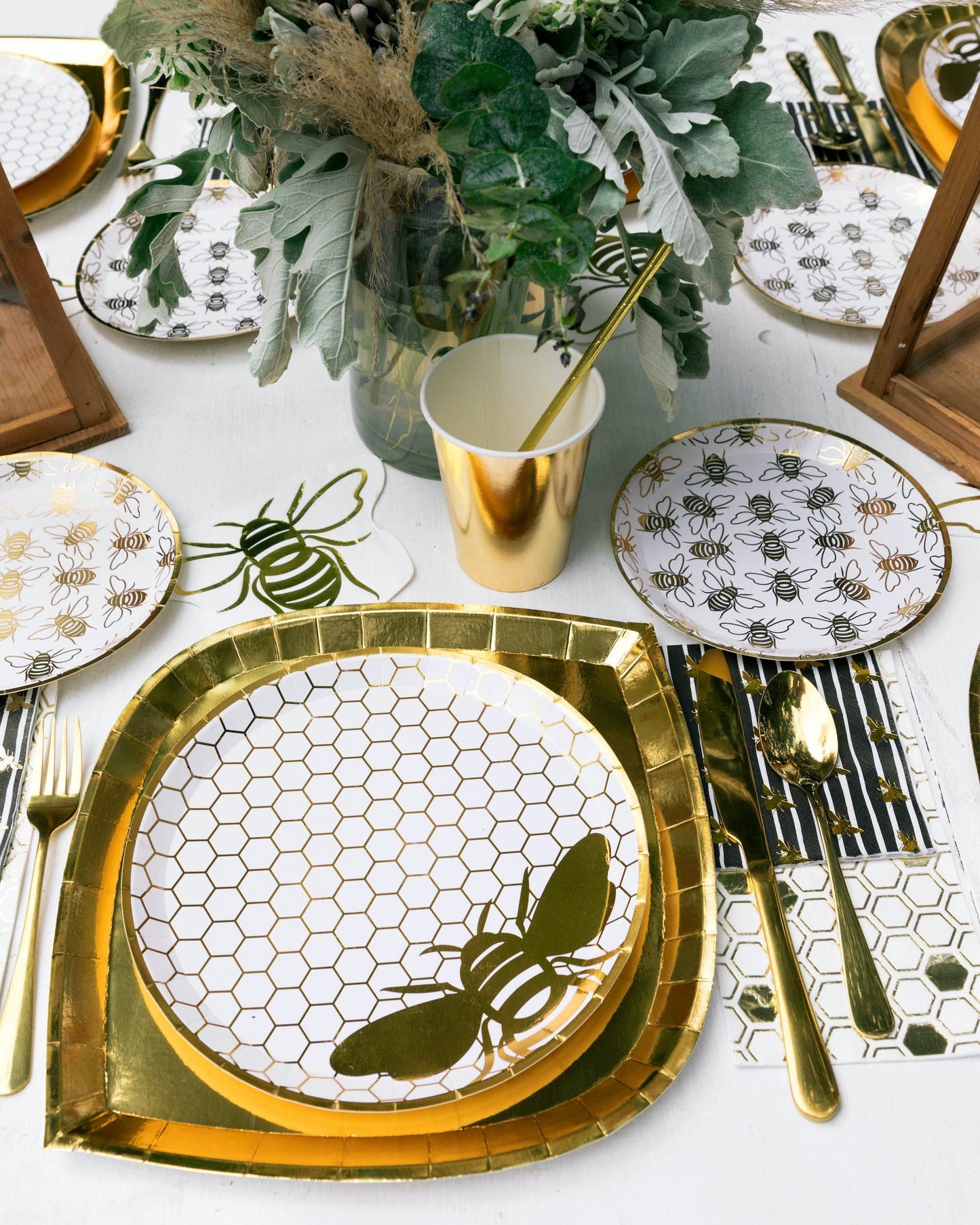 Hey Bae-Bee, Gold Dinner Plates - 8 Pk.