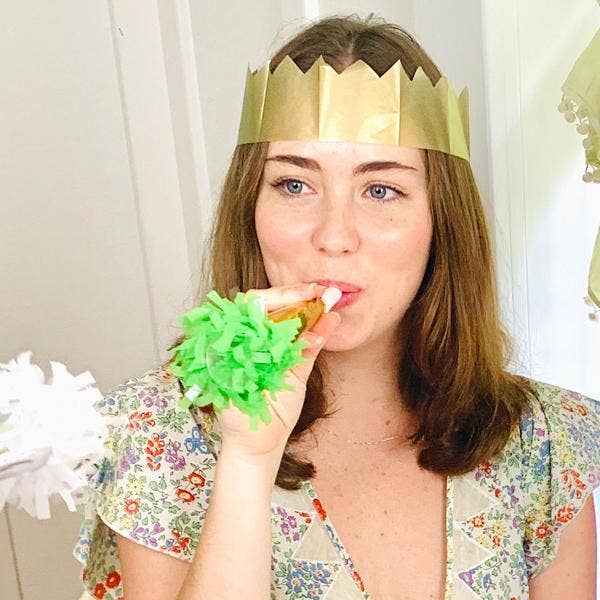 Metallic Gold Tissue Paper Crowns - 8 pk