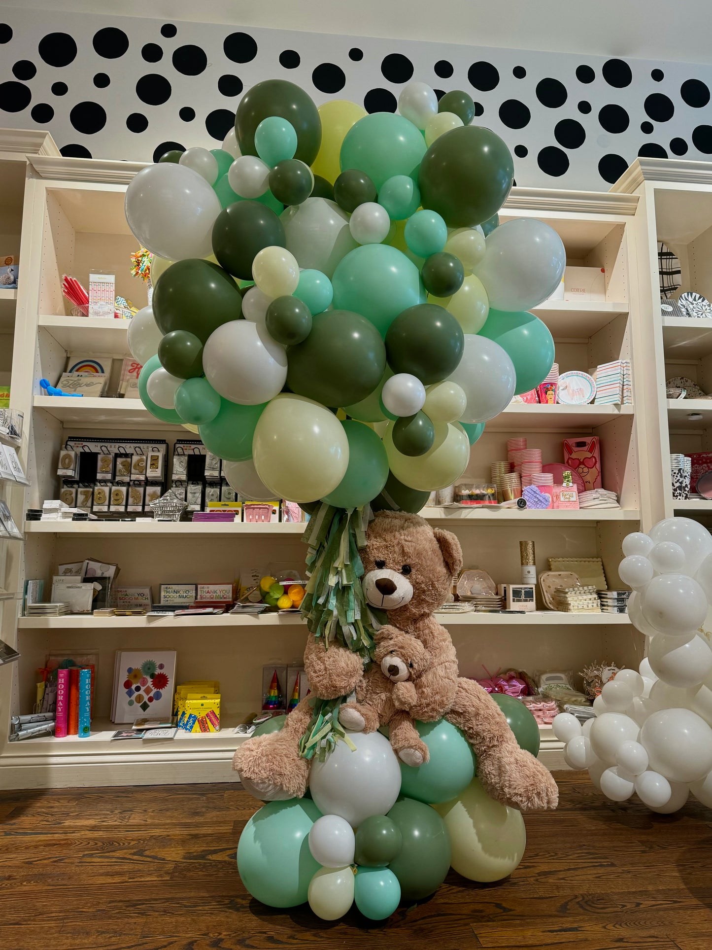 Baby shower balloon tree (bear not included)