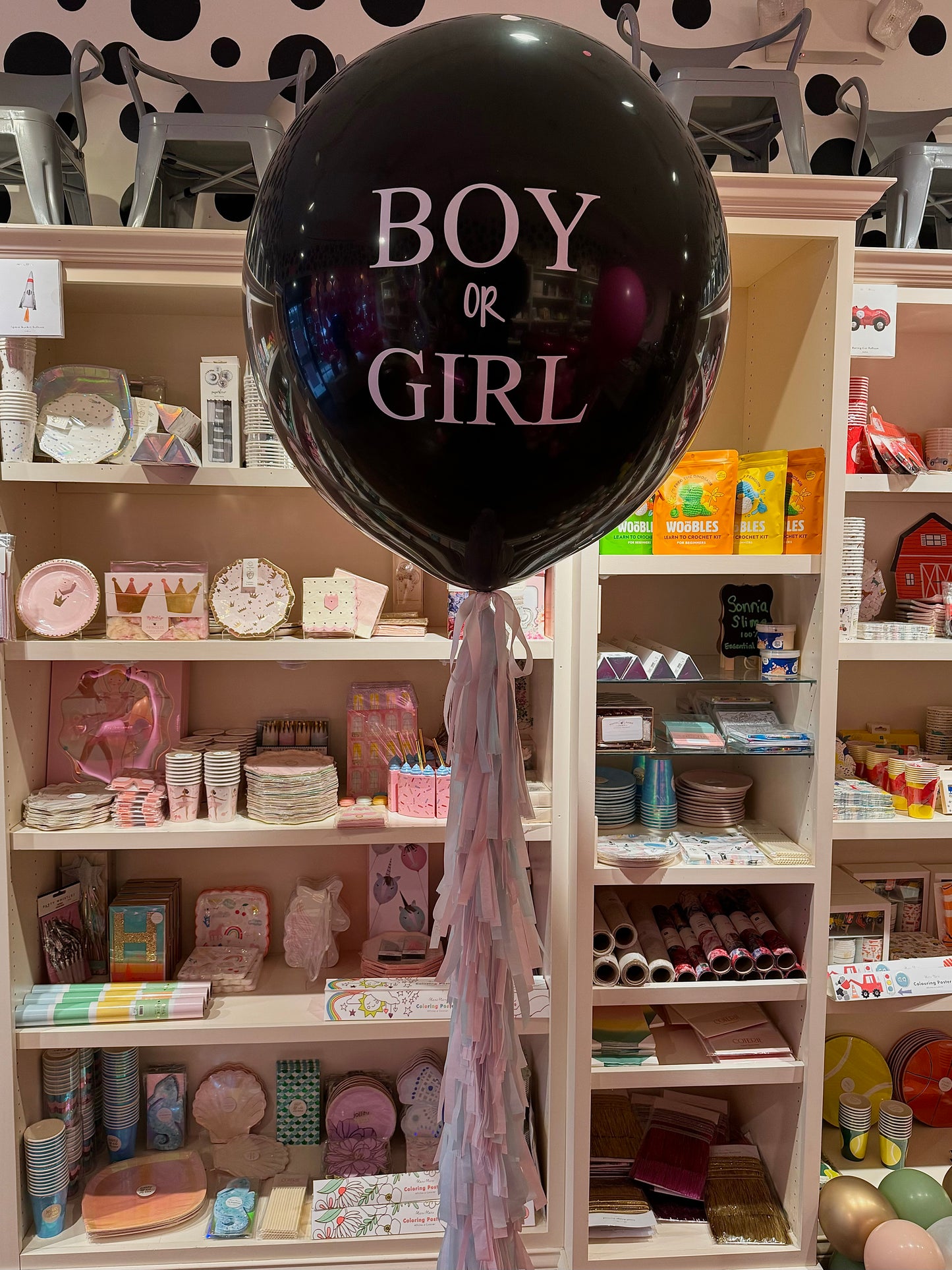 GENDER REVEAL WOW/jumbo Helium balloon